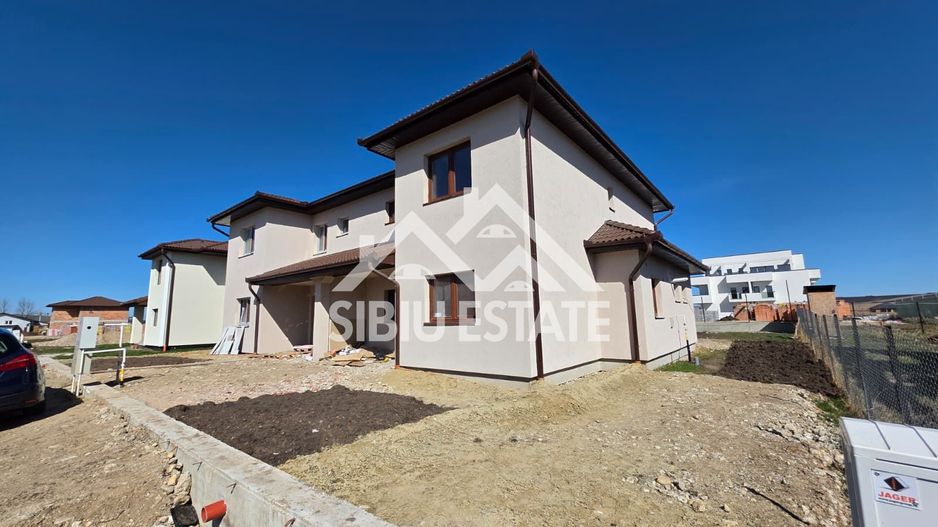 Duplex 5 camere ,super pret, Sura Mica ,Sibiu - Poză 9