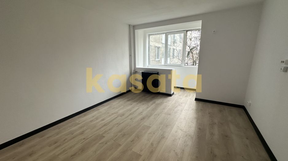 2 Camere | Etaj Intermediar | Renovare 2025 | Instalatii Noi - Poză 3