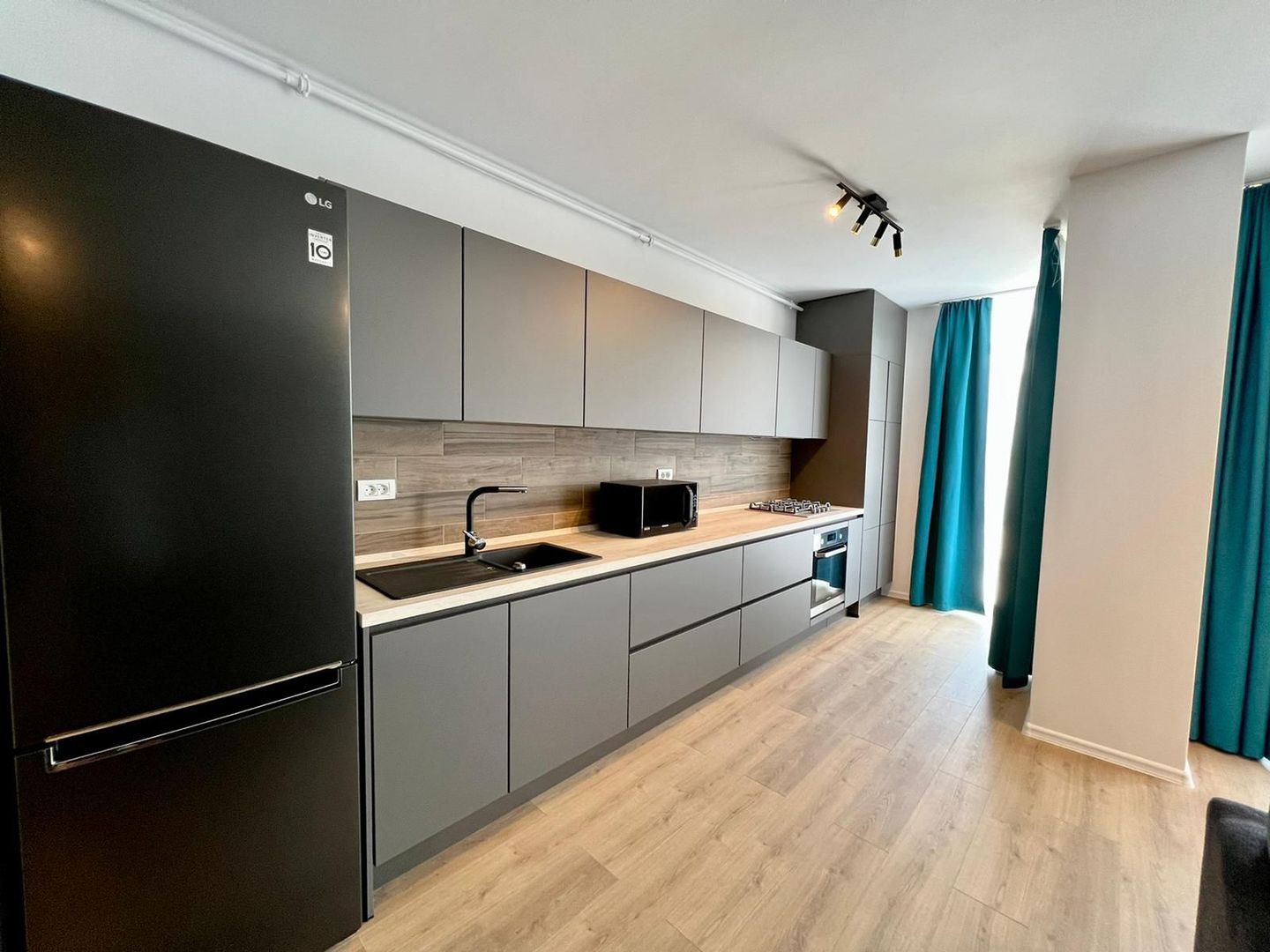 Apartament 60 mp, in ansamblul Nord One Residence. - Poză 6