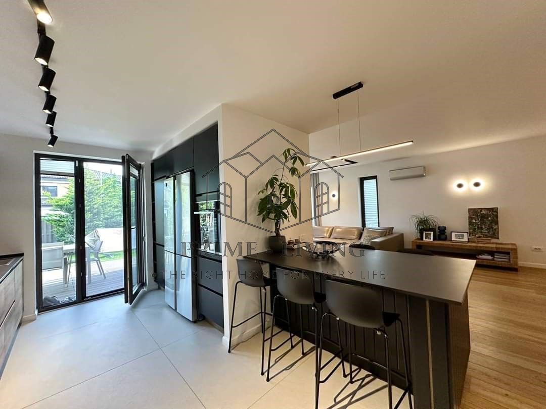 VILA SPATIOASA CU 6 CAMERE LA INCHIRIERE IN COMPLEX REZIDENTIAL - Poză 2