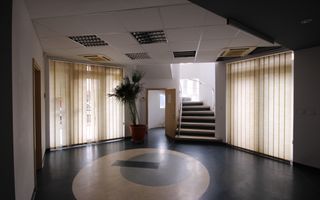 Cladire de birouri, SAD, parcare prorpie, clinica medicala - Poză 1