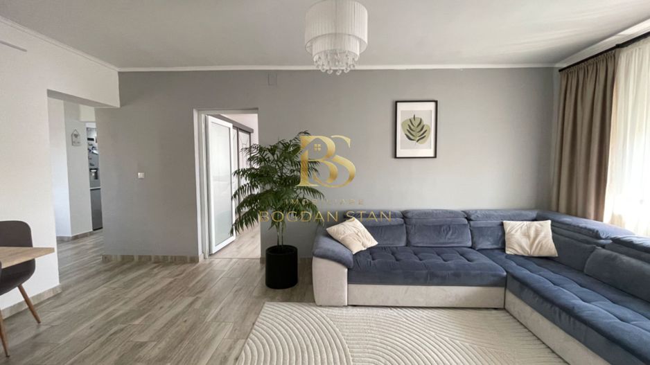 Apartament 3 camere de vânzare | Etaj 4 | Zona Micro 15 - Poză 3