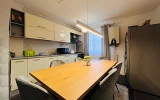 Apartament 3 camere | 70 mp | Etaj 3 din 4 | Renovat | Cetate - Mercur - Poză 3