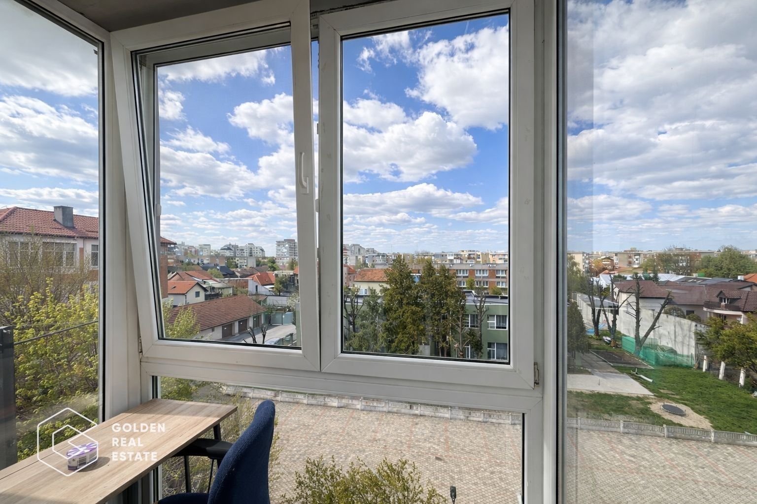 Apartament recent renovat, o camera, Piata Mica, balcon, etaj 4 - Poză 10