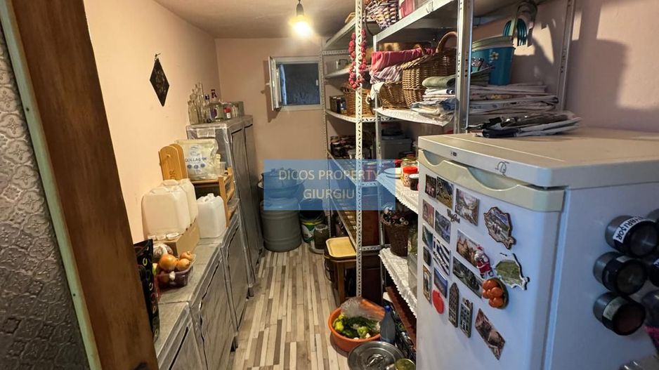 Casă cu 4 camere de vânzare – Str. I. C. Brătianu - Poză 6