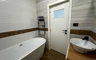 Apartament la etaj intermediar | 3 camere | Zona Bmw - Poză 14