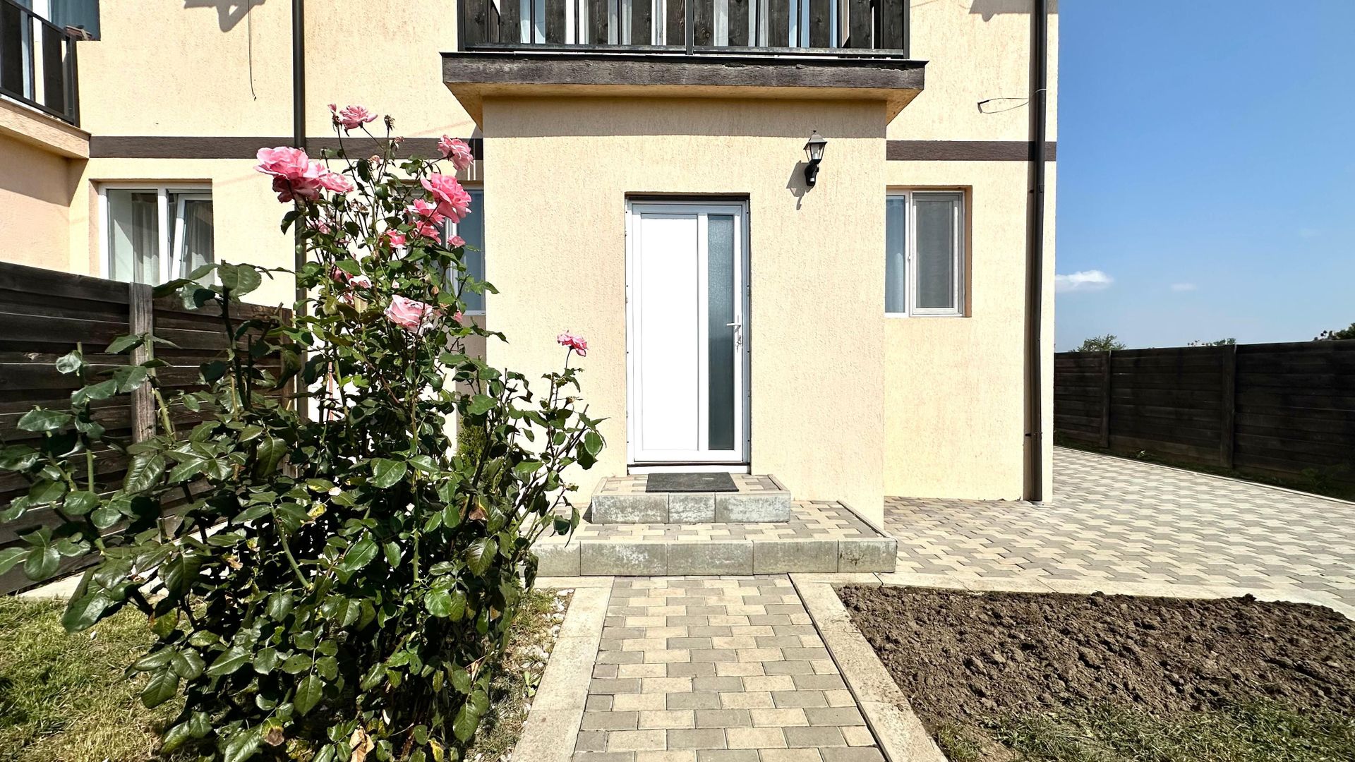 Casă de închiriat – Sânpetru, - Poză 11