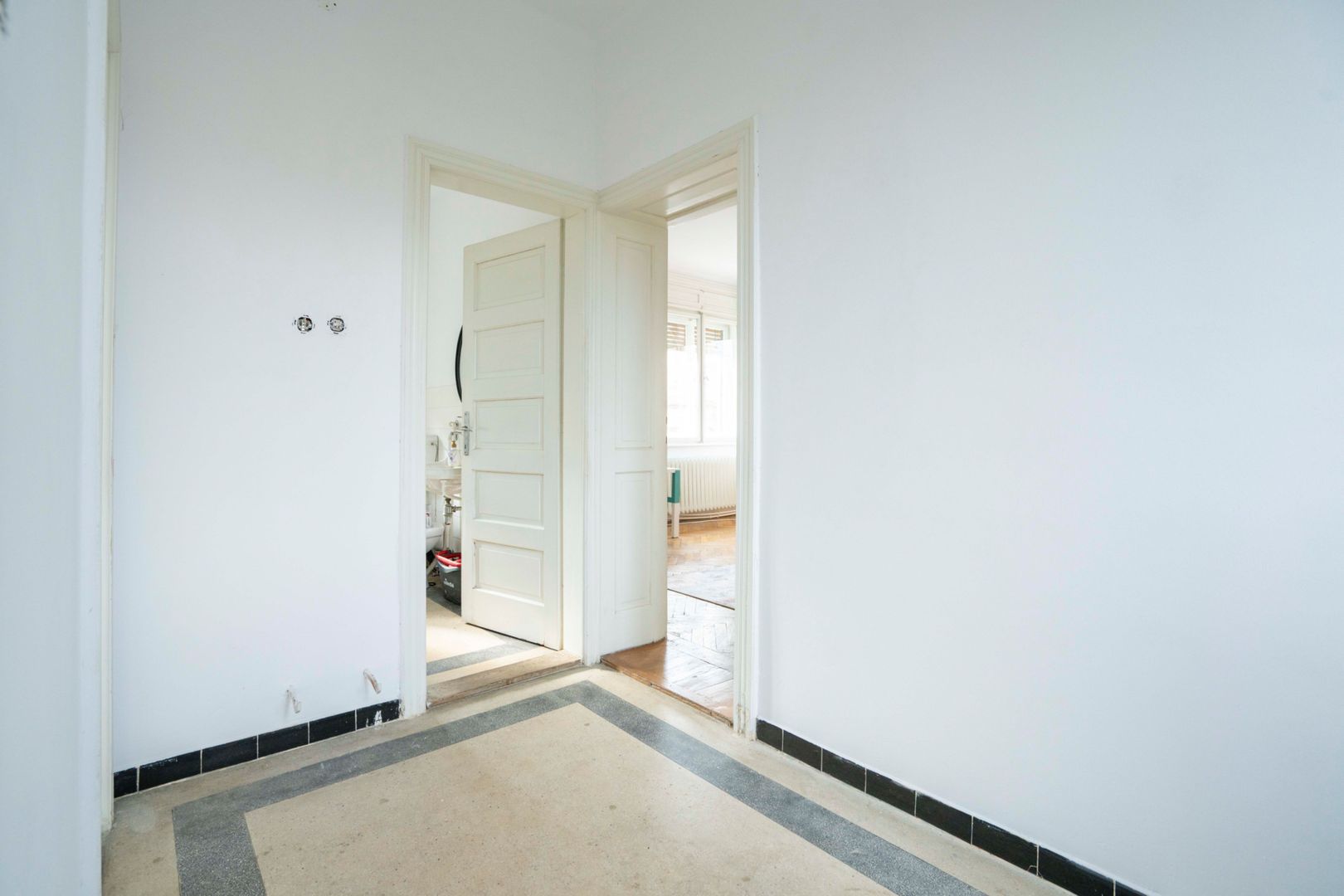 Apartament 3 camere ultracentral cu garaj si beci - Poză 11