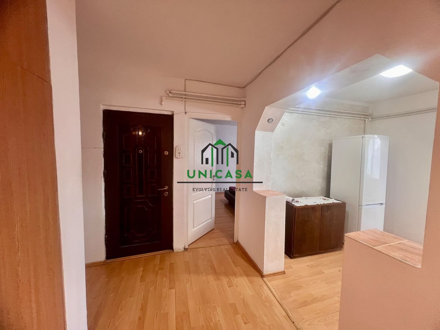 Apartament 2 camere/Ostroveni/A-uri - Poză 1
