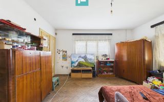 Casă cu teren de 1800 mp, în Buteni, Arad - Poză 8