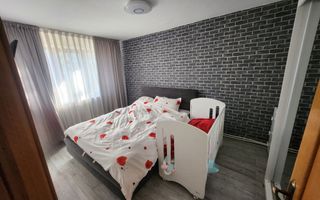 Apartament cu 4 camere in Manastur, etaj 2/4 zona Putna ! - Poză 1