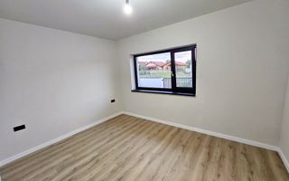 Casa 4 camere, 355 mp teren, gata de mutat, cartier Orizont - Poză 10