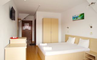 Mamaia Nord(cod04)-Pensiune Turistica 21 cam - Poză 2