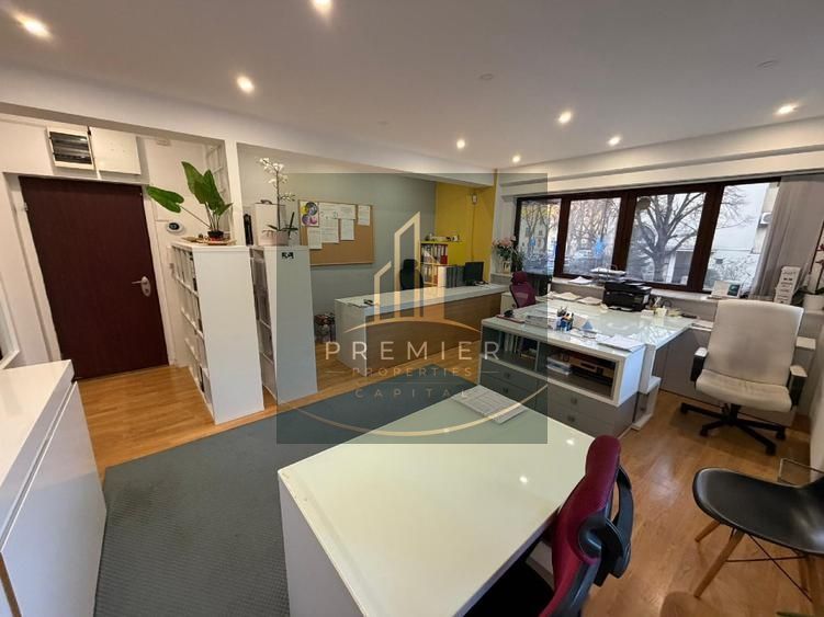 Apartament 3 camere cu terasă 31 mp, parter înalt, București - Poză 1