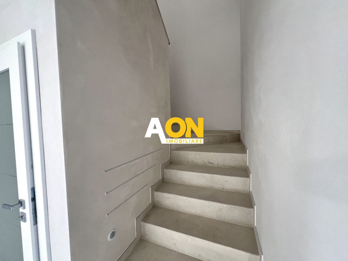 Casa moderna cu finisaje de calitate, 4 camere, 3 bai, 132 MP utili - Poză 14