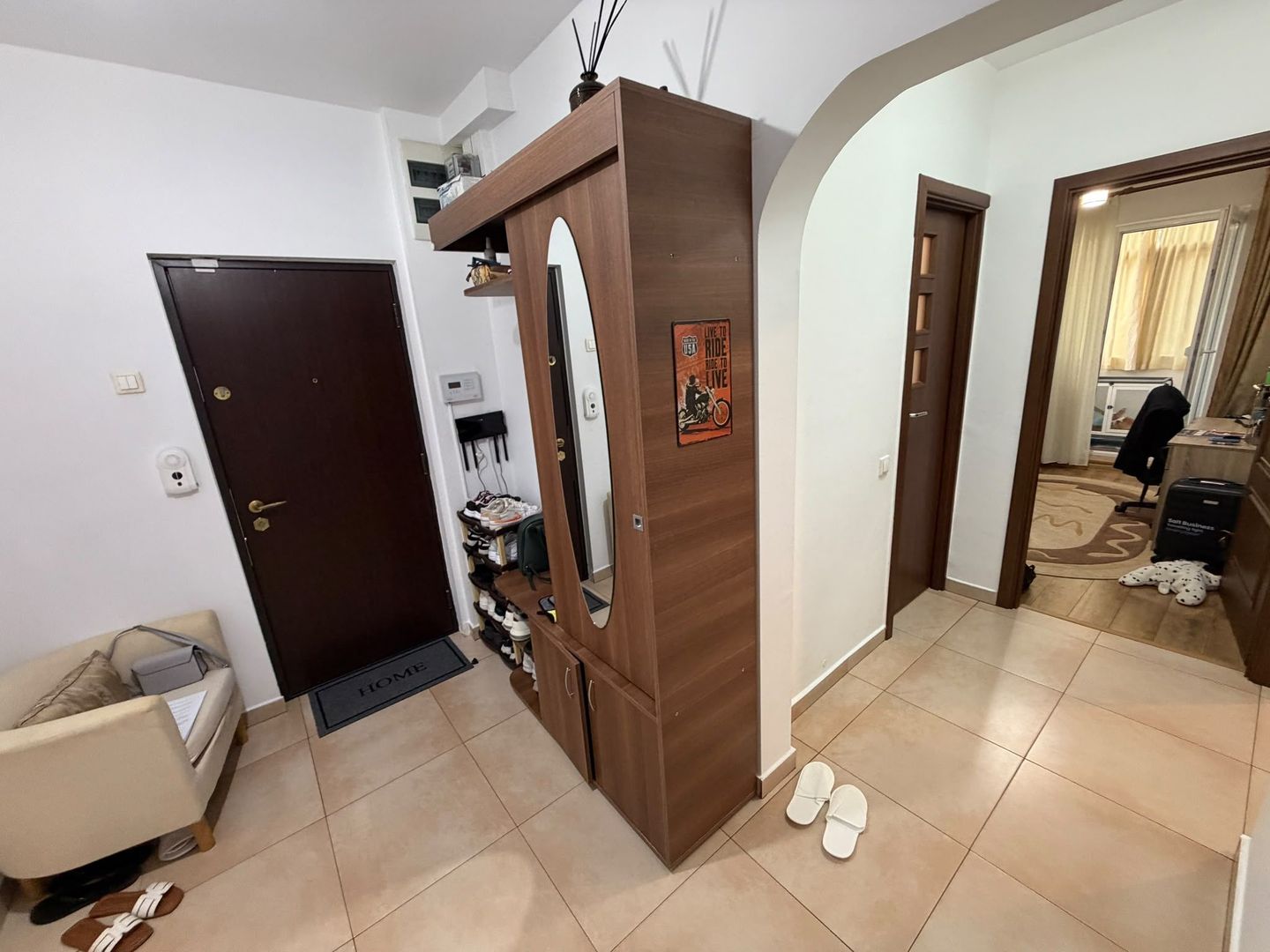 Apartament 3 camere de vânzare  Gorjului - Poză 2