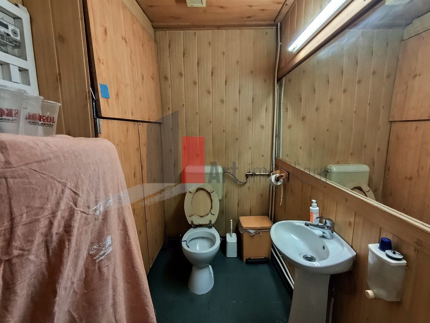 Spatiu comercial de inchiriat in Giulesti (langa stadion, complex comercial) - Poză 10