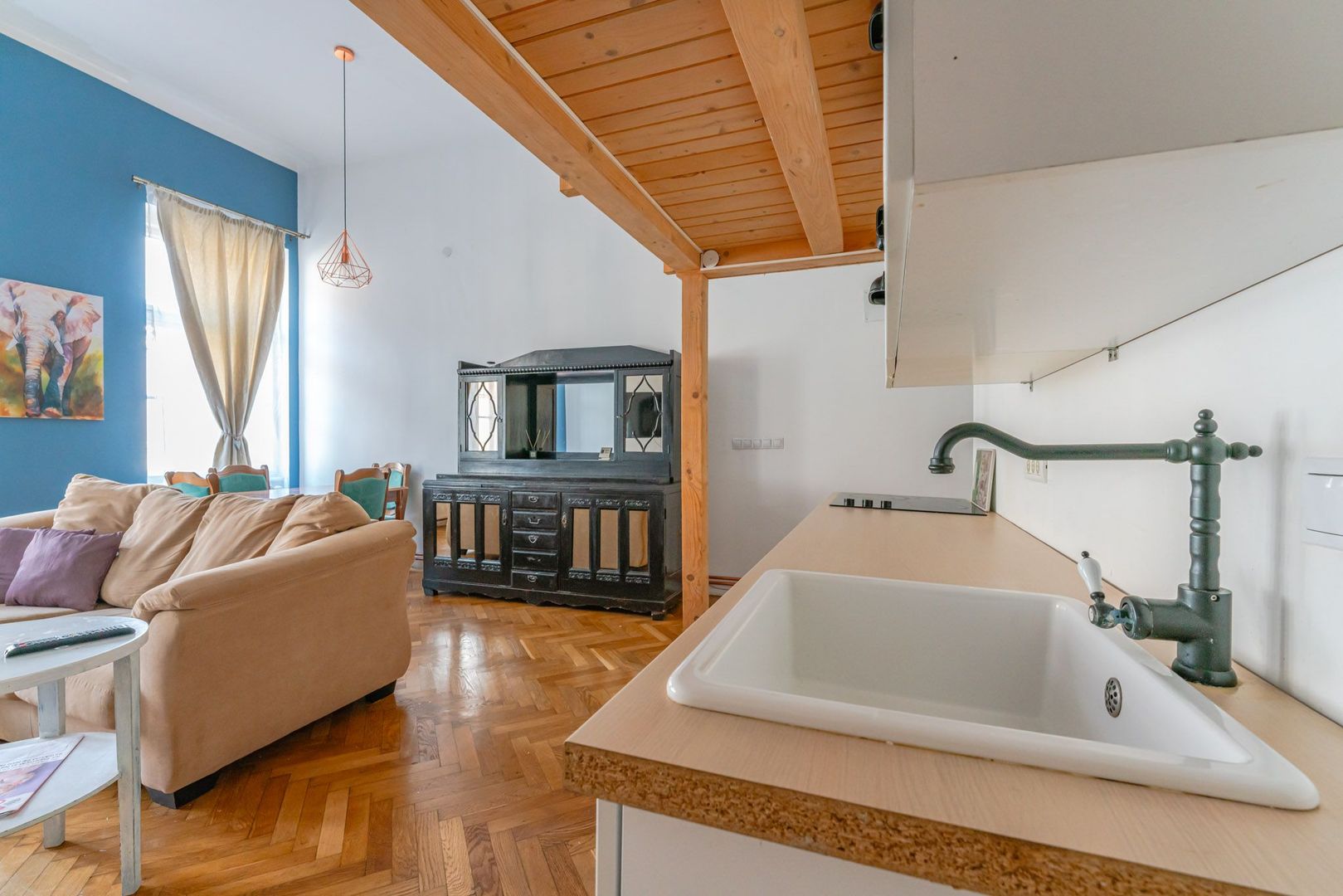 Garsonieră spațioasă cu zonă de dormit separată, Livada Poștei, Lungă 19 - Poză 6