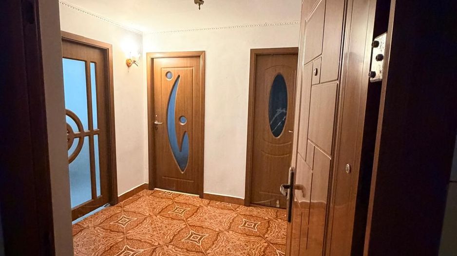 🏡 APARTAMENT SPAȚIOS CU EXTINDERE – FOCȘANI, UNIREA PRINCIPATELOR - Poză 1
