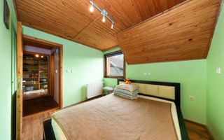 Casa de vanzare Rasnov + Spatiu Comercial | Teren 1062mp - Poză 36