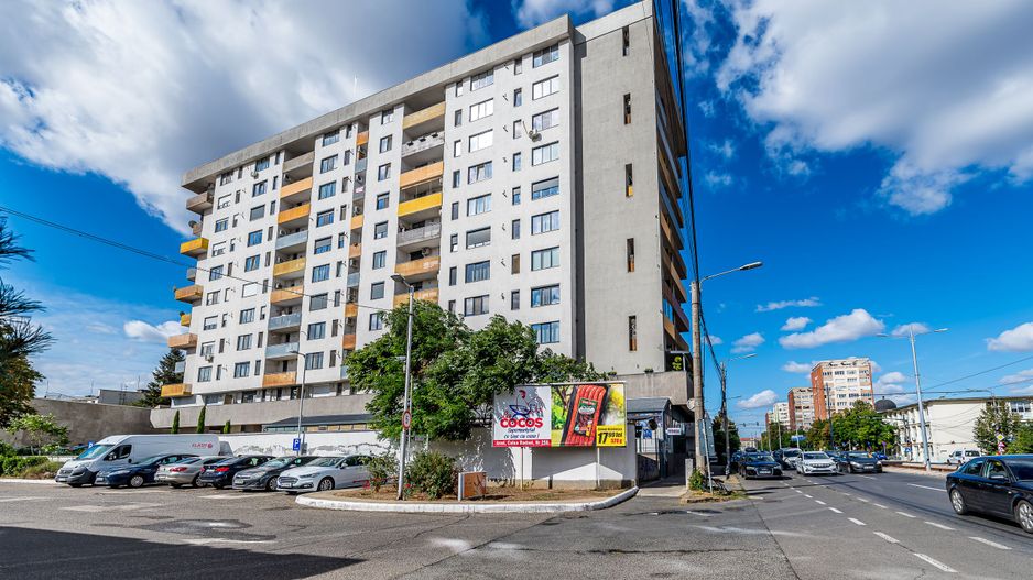 2 camere în blocul Urbanna: Orientare spre răsărit și confort complet - Poză 1