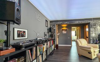 Apartament cu 2 camere, vedere panoramică  in Andrei Muresanu - Poză 4