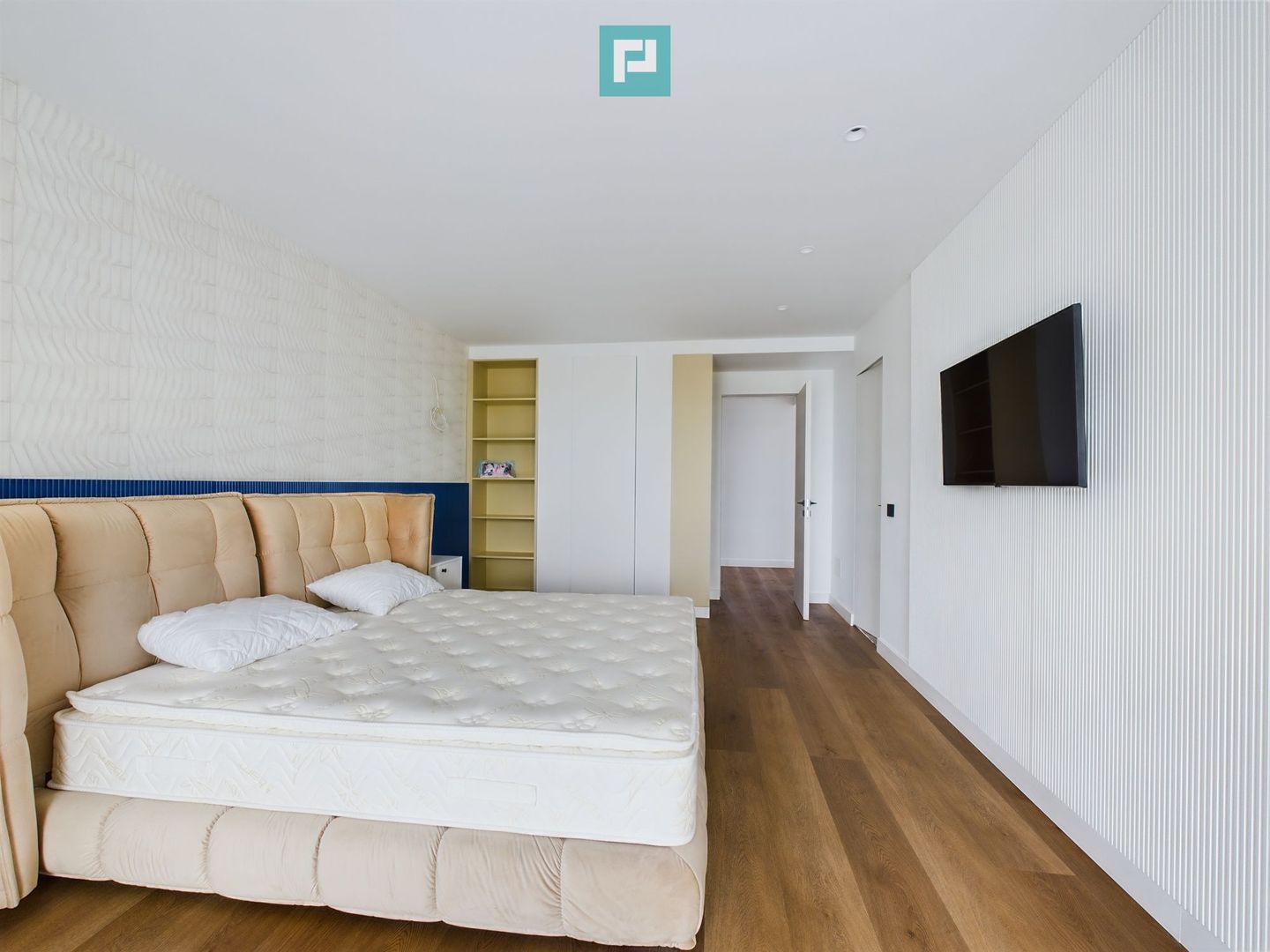 Vilă extravagantă pe Lacul Snagov - Poză 13