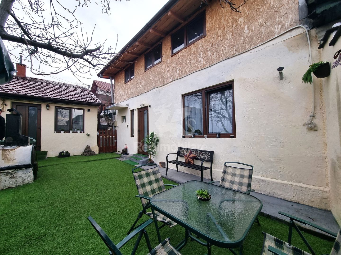 Casă funcțională, curte proprie, finisaje moderne - Poză 10