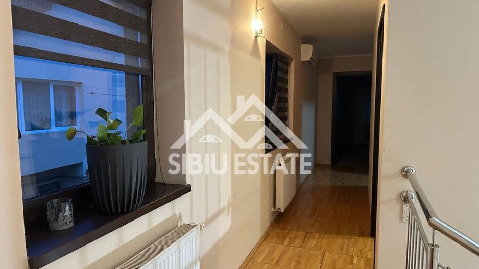 Casa tip duplex 5 camere 350 mp teren terasa cu zona gratar si pivnita - Poză 16