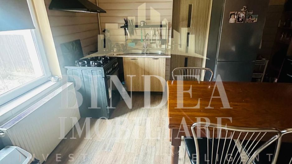 Casa pe principala in Giarmata  737mp teren - Poză 7