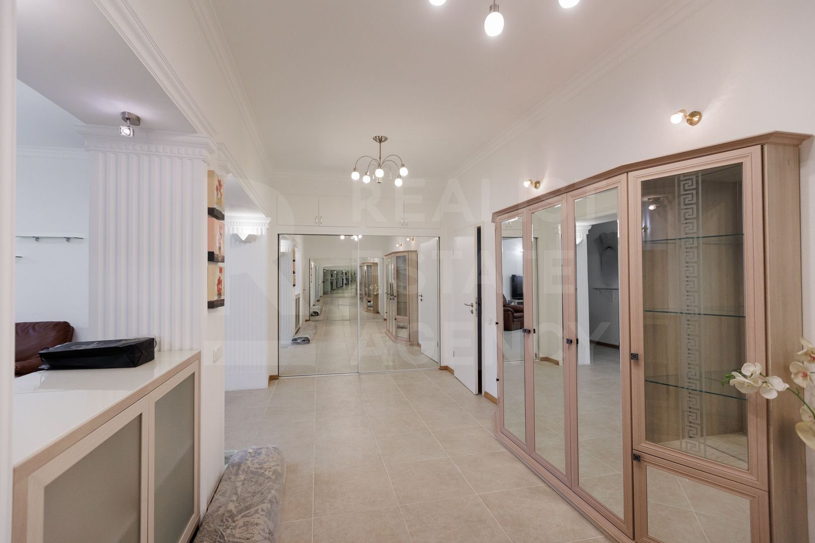 Chirie, apartament, 4 camere, str. Mihai Eminescu, Centru - Poză 4