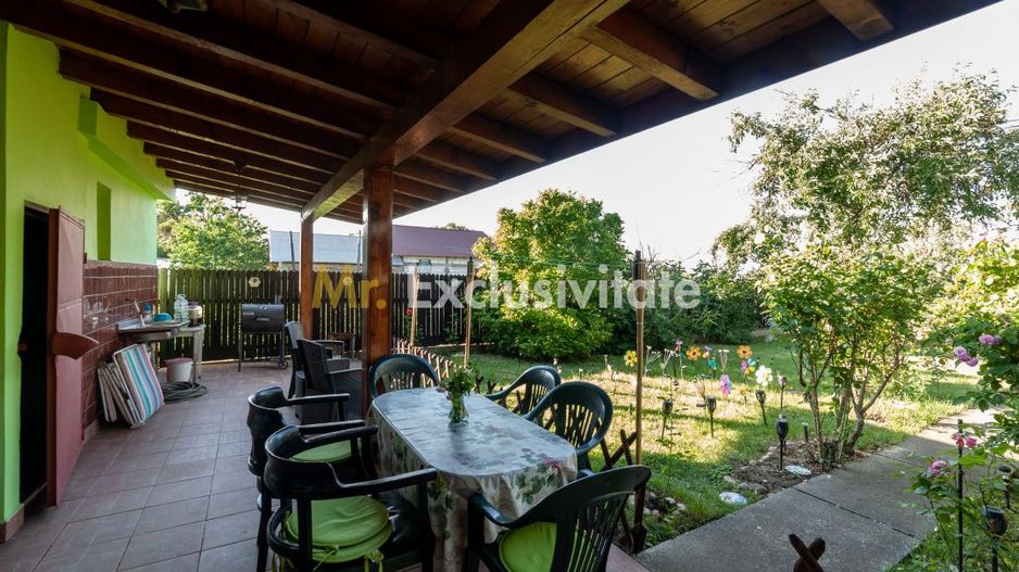 Casa vintage în com. Uliesti, jud. Dâmbovița cu livadă generoasă și anexă - Poză 2