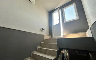 Casă P+1E cu terasă circulabilă, garaj amenajat și finisaje moderne - Poză 21