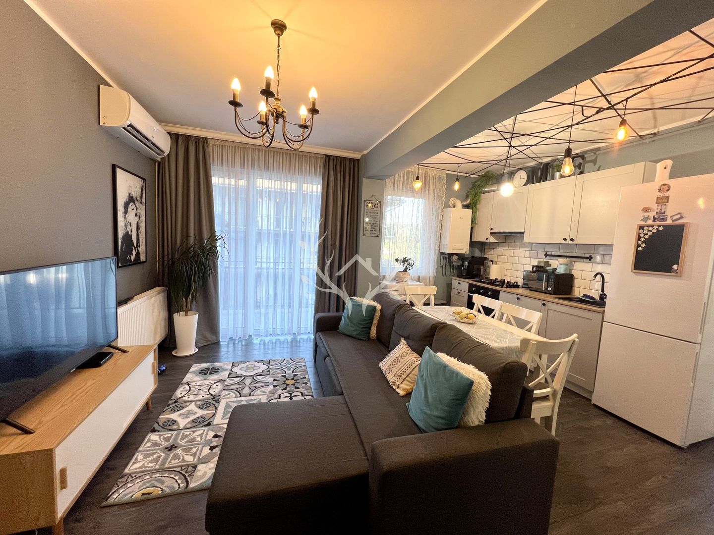 Apartament cu 3 camere, 21 mp balcoane, parcare subterana in zona Vivo - Poză 1