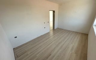 Apartment bloc nou cu lift si loc de parcare inclus - Poză 3
