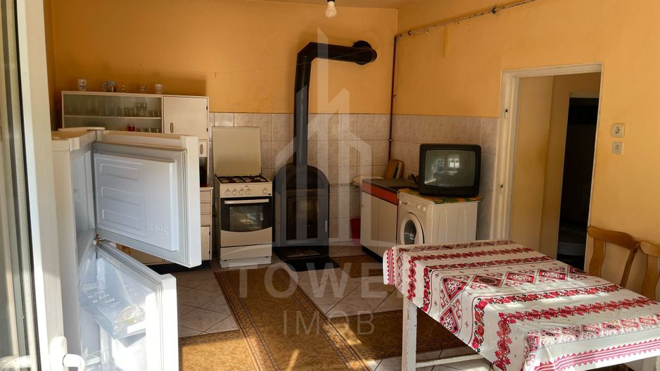 Casa de vanzare - teren 1400 mp - Laslea , Sibiu - Poză 9