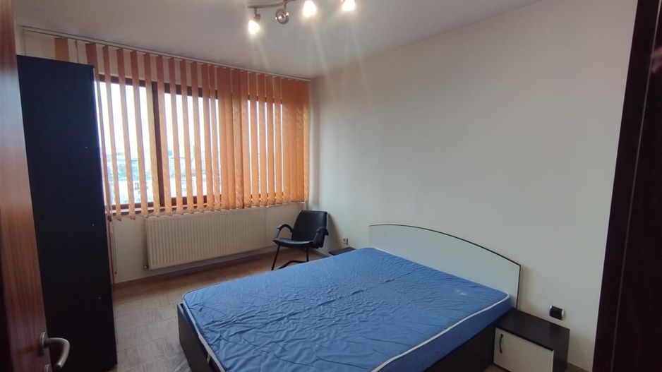 2 cam decomandat  Circumvalatiunii/ Torontalului - Poză 1