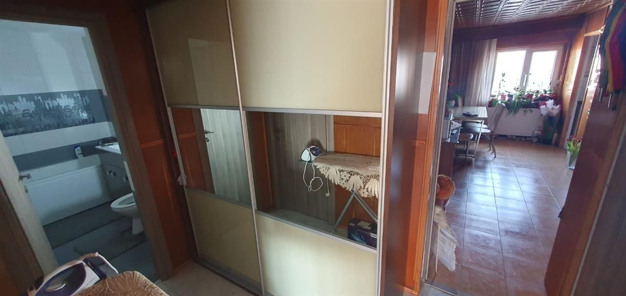Apartament 3 camere2 bai 2 balcoane Centrala proprie. - Poză 8