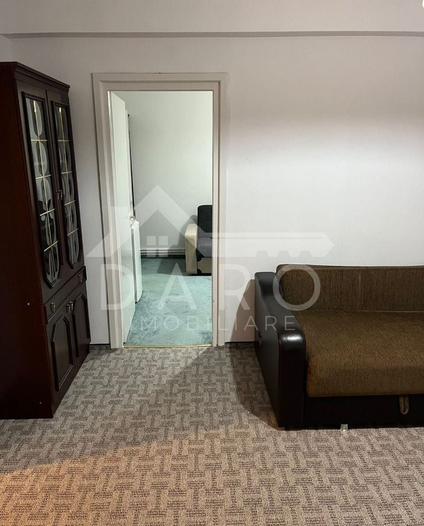 INCHIRIEZ APARTAMENT CU DOUA CAMERE UTRACENTRAL - Poză 3