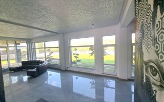 Vilă modernă premium cu piscină interioară, teren 1200 mp și panoramă - Poză 29