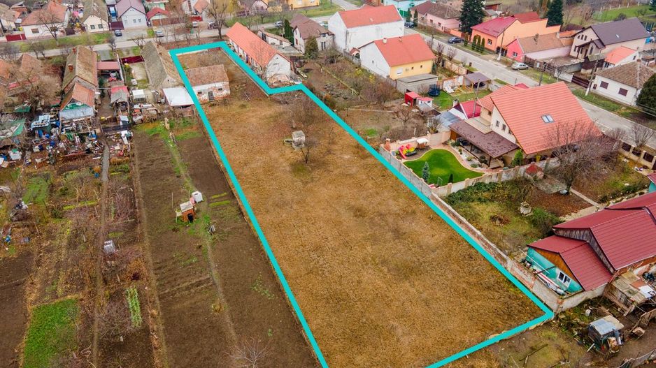 Preț redus!!! Teren de 2206mp - Poză 3