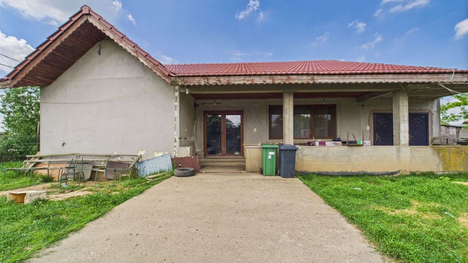 Casă individuală în Pădureni - Poză 2