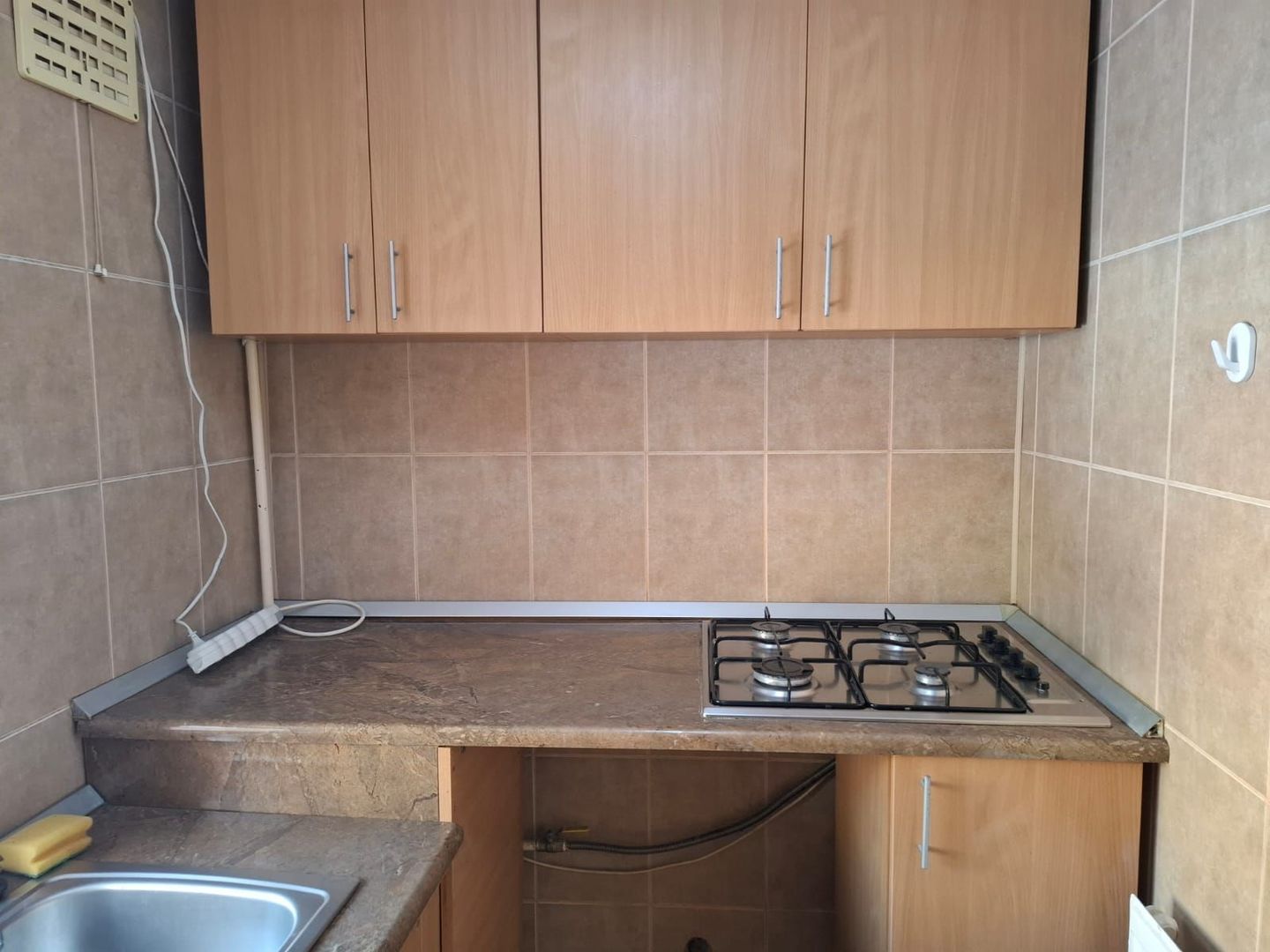 URGENT!, Titulescu, et. 1 in imobil P+1, INTRARE SEPARATA, NEGOCIABIL - Poză 12