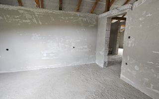 🌿 Casa cu Teren de vânzare – Valea Jelnei - Poză 4