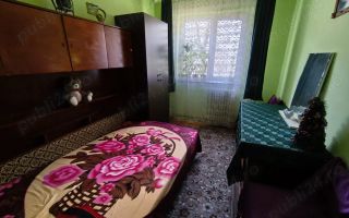 Inchiriez apart. 3 cam zona Zimbru - Poză 4