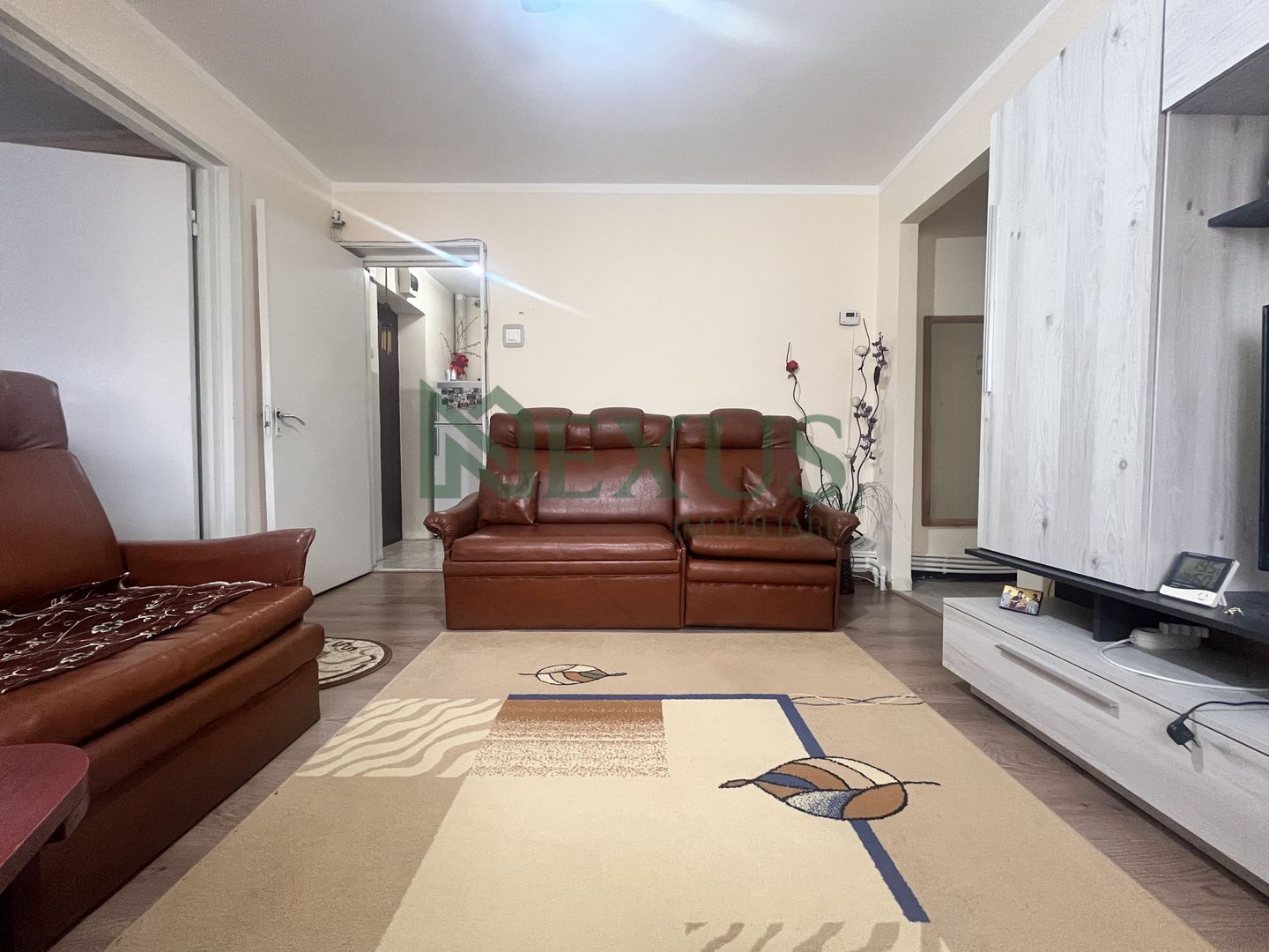 Apartament 3 camere, Buhuși - Poză 2