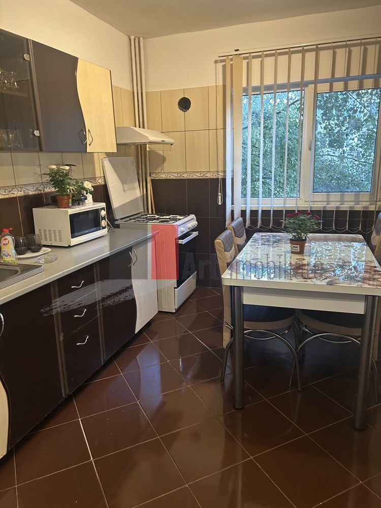 Apartament cu trei camere de inchiriat-Lujerului-Uverturii-loc de parcare - Poză 9
