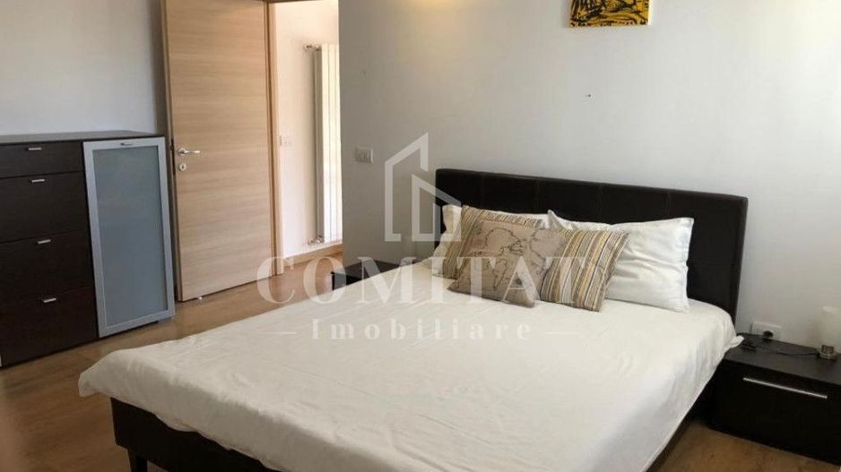 Casă cochetă cu teren generos și panoramă Chinteni - Poză 17