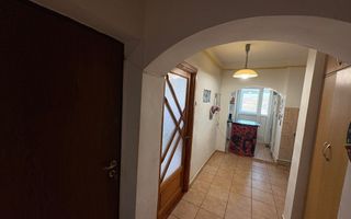 Apartament 1 camera decomandat, Bd. Independentei 350 euro - Poză 6