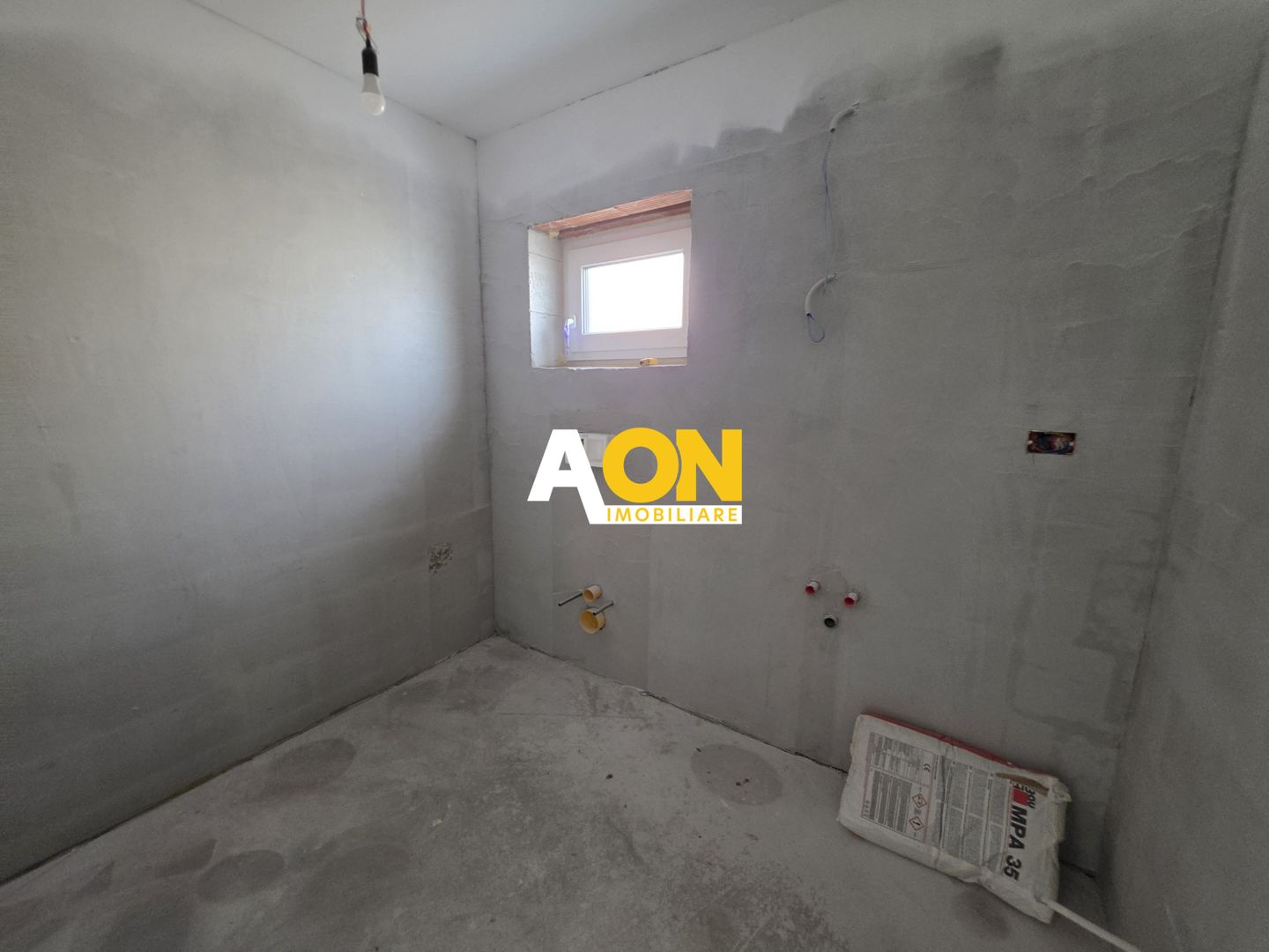 Casă 4 Camere, 2 Bai, 900mp Teren - Poză 10